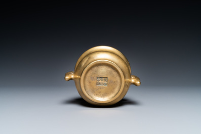 A Chinese bronze 'yilu' censer, Xuande mark, 17th C.