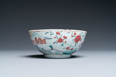 Une collection d'objets &agrave; th&eacute; en porcelaine de Chine famille rose, Yongzheng/Qianlong