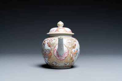 Une collection d'objets &agrave; th&eacute; en porcelaine de Chine famille rose, Yongzheng/Qianlong