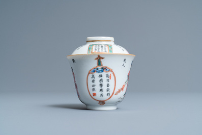 Une tasse couverte et soucoupe en porcelaine de Chine famille rose &agrave; d&eacute;cor 'Wu Shuang Pu', marque et &eacute;poque de Daoguang