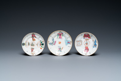 Onze soucoupes et six tasses en porcelaine de Chine famille rose &agrave; d&eacute;cor 'Wu Shuang Pu', la plupart marque et &eacute;poque de Daoguang