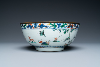 Six Chinese blue and white and famille rose dishes and a famille verte bowl, Kangxi/Qianlong