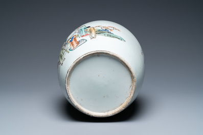 Six vases et une bo&icirc;te couverte en porcelaine de Chine, 19/20&egrave;me