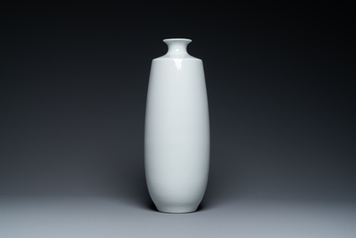 A Chinese famille rose vase with a lady on a rock, Jingdezhen zhi mark, 20th C.