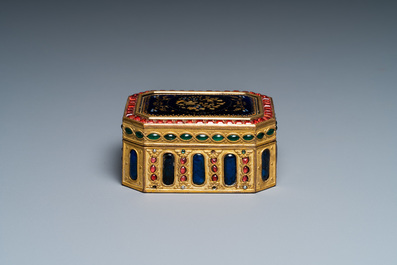 A Chinese embellished gilt-copper enamel snuff box and cover, Canton, Qianlong