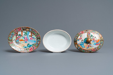 A Chinese Canton famille rose 18-piece tea service, 19th C.