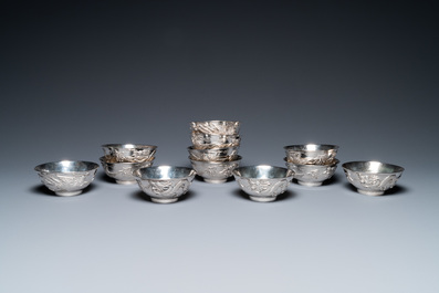 Twaalf Chinese zilveren kommen met draken en feniksen, Republiek