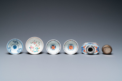 A varied collection of Chinese blue and white, famille rose and Imari-style porcelain, Kangxi/Qianlong