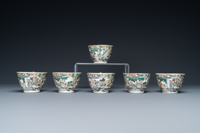 Un service &agrave; th&eacute; de 14 pi&egrave;ces en porcelaine de Chine famille verte de Canton dans son coffret de pr&eacute;sentation, 19&egrave;me