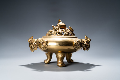 A large Chinese bronze censer with rats on grapevines, 19th C.