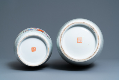 Deux vases en porcelaine de Chine famille rose &agrave; d&eacute;cor d'immortels, marque de Qianlong, 20&egrave;me