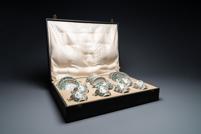 A Chinese Canton famille verte 14-piece tea service in presentation box, 19th C.