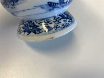 Un 'zhadou' en porcelaine de Chine en bleu et blanc, Kangxi