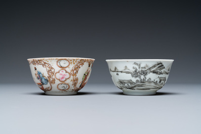 Deux tasses et soucoupes en porcelaine de Chine famille rose et grisaille, Yongzheng/Qianlong