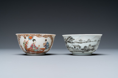Deux tasses et soucoupes en porcelaine de Chine famille rose et grisaille, Yongzheng/Qianlong
