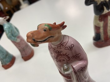 Un ensemble complet des douze animaux du zodiaque en porcelaine de Chine famille rose, marque de Hongxian, R&eacute;publique