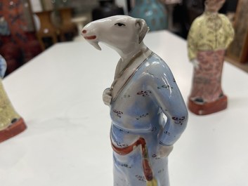 Un ensemble complet des douze animaux du zodiaque en porcelaine de Chine famille rose, marque de Hongxian, R&eacute;publique