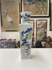 Un vase de forme carr&eacute;e en porcelaine de Chine en bleu et blanc, c&eacute;ladon et rouge de cuivre, Kangxi