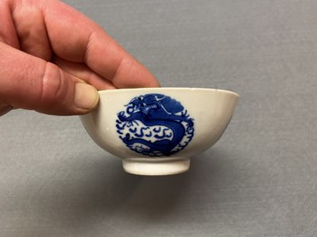 Une collection vari&eacute;e en porcelaine de Chine famille rose et en bleu et blanc, 19/20&egrave;me