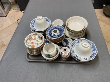 Une importante collection vari&eacute;e en porcelaine de Chine, Kangxi et apr&egrave;s