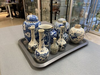 Fourteen Chinese blue and white vases, 18/20th C.