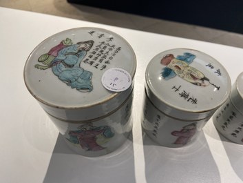 Cinq bo&icirc;tes couvertes en porcelaine de Chine famille rose &agrave; d&eacute;cor 'Wu Shuang Pu', 19&egrave;me