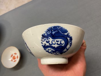 Une collection vari&eacute;e en porcelaine de Chine famille rose et en bleu et blanc, 19/20&egrave;me