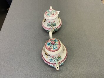 Une paire de th&eacute;i&egrave;res couvertes en porcelaine de Chine famille rose, Yongzheng