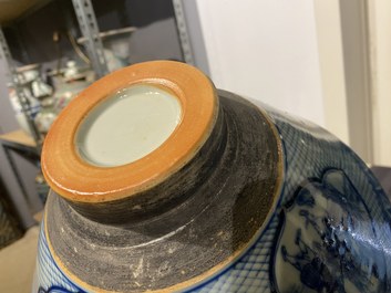 A pair of Chinese blue and white bowls and a famille verte vase, 19th C.