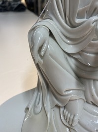 A Chinese Dehua blanc de Chine figure of Guanyin, Boji Yuren mark, 18/19th C.