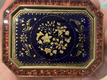 A Chinese embellished gilt-copper enamel snuff box and cover, Canton, Qianlong