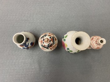 Tien overwegend Chinese blauw-witte, famille rose en Imari-stijl vaasjes, Kangxi en later