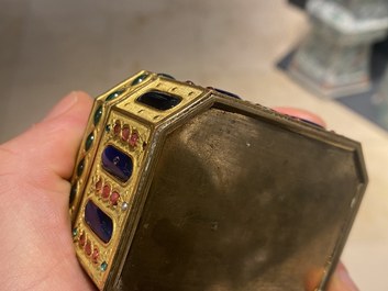 A Chinese embellished gilt-copper enamel snuff box and cover, Canton, Qianlong