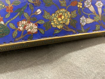 A Chinese cloisonn&eacute; desk set, 19th C.