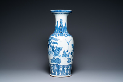 A Chinese blue and white 'tea ceremony' vase, 19th C.