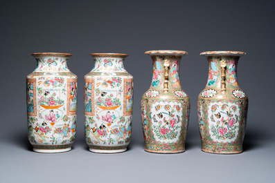 Deux paires de vases en porcelaine de Chine famille rose de Canton, 19&egrave;me