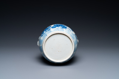 A Chinese blue and white lime pot for the Thai market, 19th C.