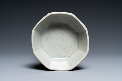 A Korean inlaid celadon-glazed octagonal brush washer, probably Goryeo, 14/15th C.