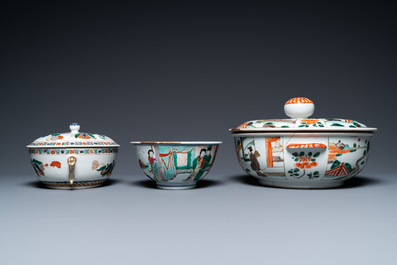 Trois bols en porcelaine de Chine famille verte, &eacute;poque Transition et Kangxi