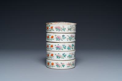 A Chinese famille rose five-piece stacking box, Jiaqing