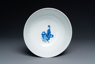 A Chinese blue and white bowl and a pair of cups and saucers, Kangxi