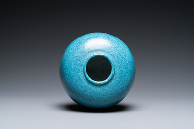 A Chinese robin's egg-glazed water pot, 19/20th C.