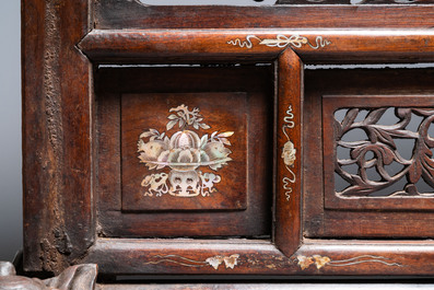 A Chinese mother-of-pearl-inlaid wooden screen for the Vietnamese market, 19th C.