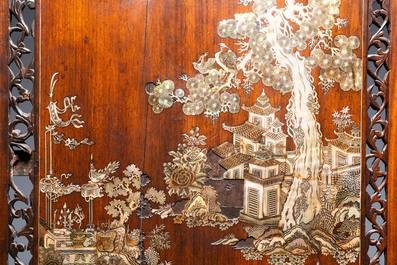 A Chinese mother-of-pearl-inlaid wooden screen for the Vietnamese market, 19th C.