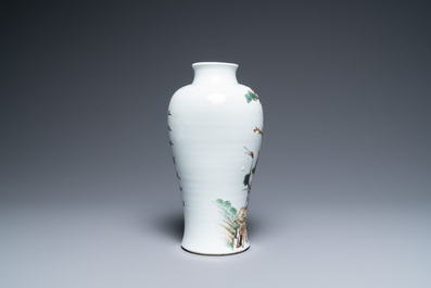 Un vase de forme 'meiping' en porcelaine de Chine qianjiang cai &agrave; d&eacute;cor de grues, R&eacute;publique