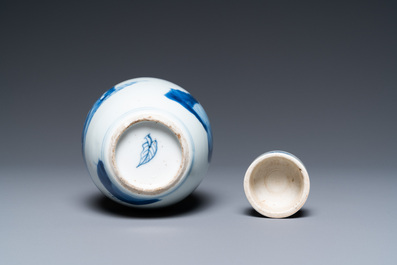 A Chinese blue and white tea caddy and cover, Kangxi