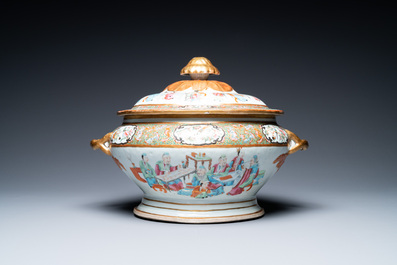 An extensive Chinese Canton famille rose dinner service, 19th C.