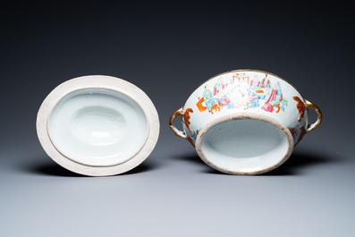 An extensive Chinese Canton famille rose dinner service, 19th C.