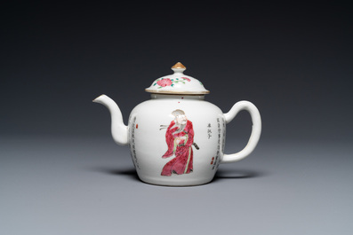 A Chinese famille rose 'Wu Shuang Pu' teapot and cover, 19/20th C.