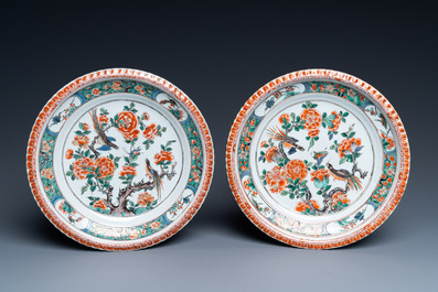 A pair of Chinese famille verte 'magpies and grasshopper' dishes, Kangxi